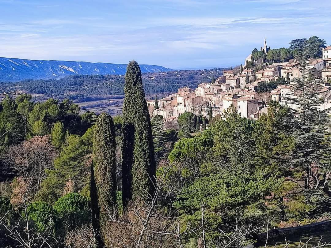 Robion en Luberon La Fee Viviane Et Michel L'Enchanteur المظهر الخارجي الصورة