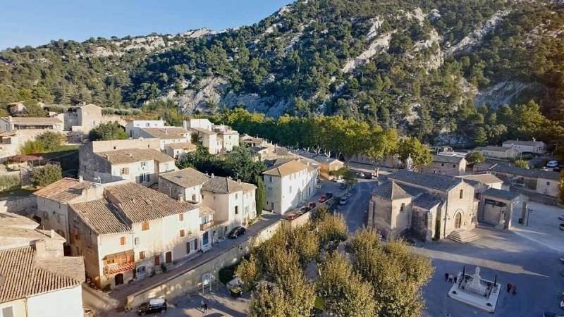 Robion en Luberon La Fee Viviane Et Michel L'Enchanteur المظهر الخارجي الصورة