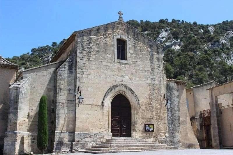 Robion en Luberon La Fee Viviane Et Michel L'Enchanteur المظهر الخارجي الصورة